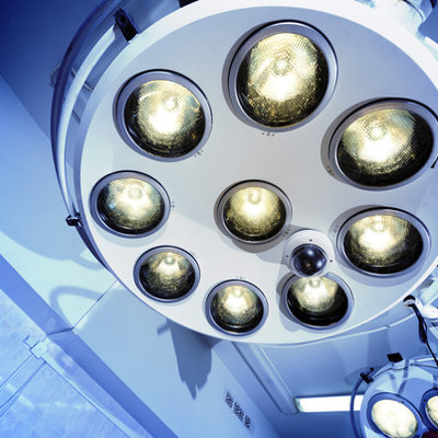 MINOR SURGERY LED LIGHT, WALL-MOUNTED ADJUSTABLE ARM